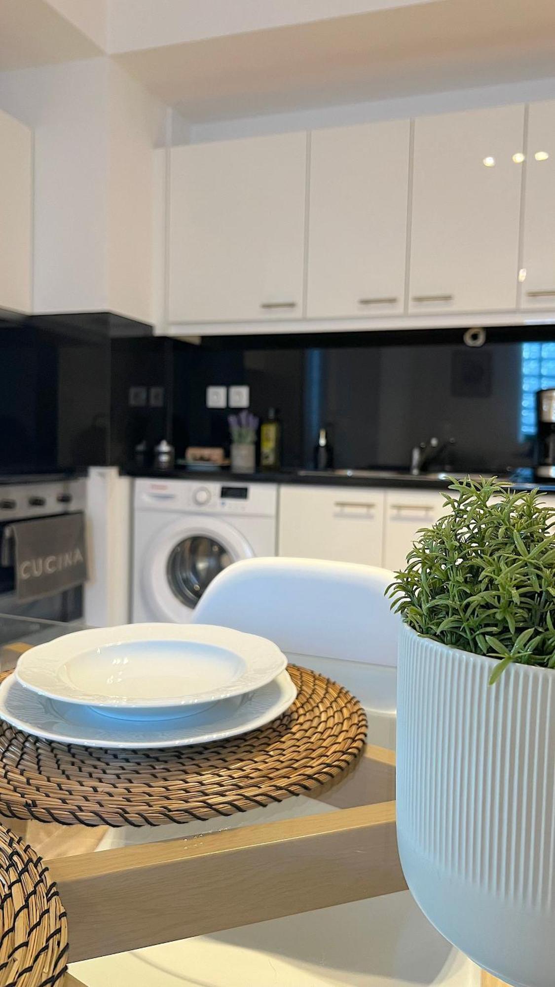 Pentelis Cozy Apt In Paleo Faliro Афины Экстерьер фото